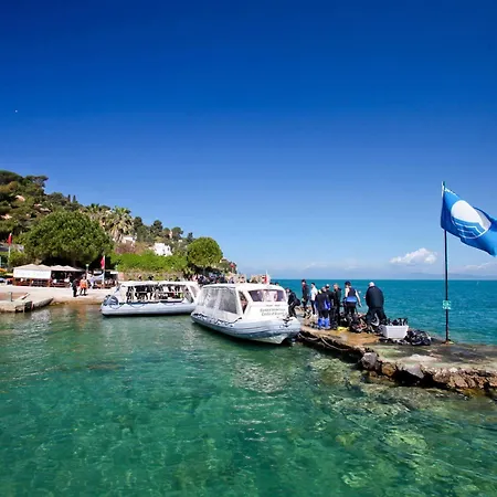 Szálloda La Caletta 4*