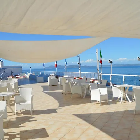 La Caletta Szálloda 4*