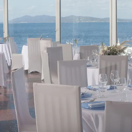 La Caletta Szálloda 4*